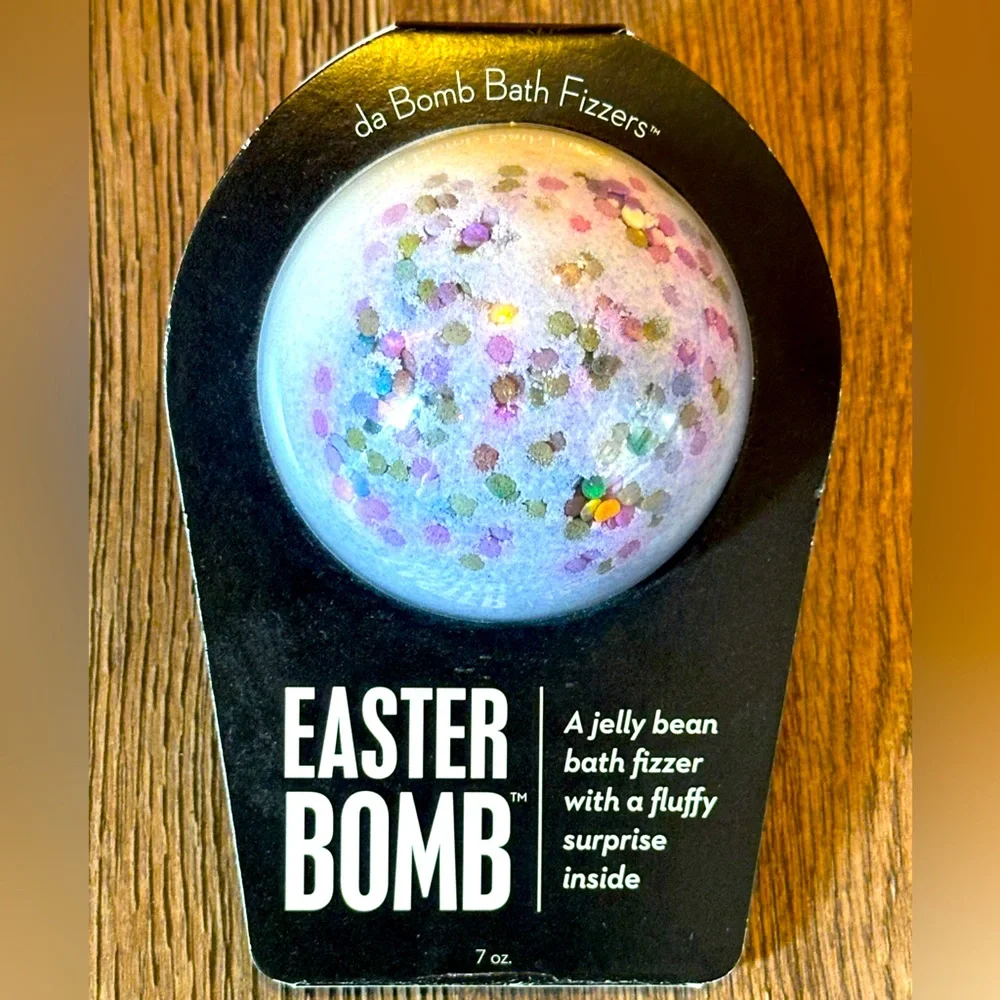 Brand new Bath Bomb with Easter surprise